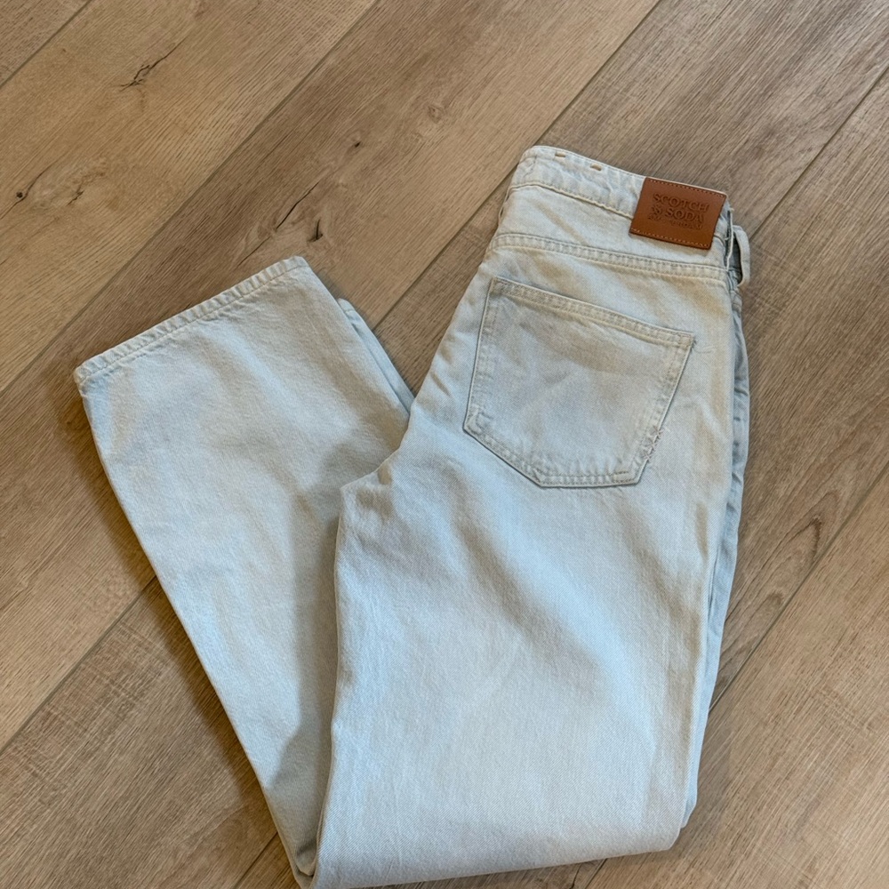 The Sky Straight Jeans - Picture 4 of 5